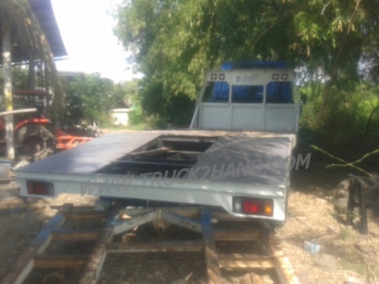 รถบรรทุก 10 ล้อพื้นเรียบท้ายลาด ISUZU รุ่น JCM เครื่อง 6 สูบ