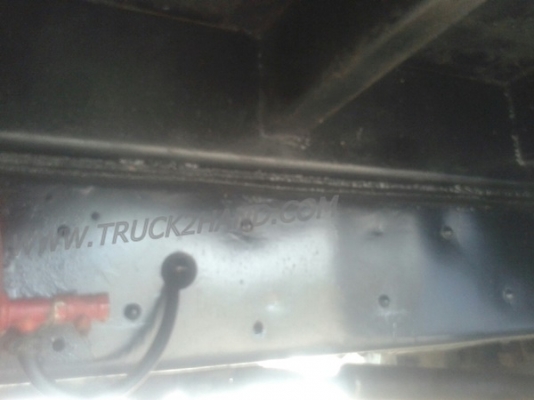 รถบรรทุก 10 ล้อพื้นเรียบท้ายลาด ISUZU รุ่น JCM เครื่อง 6 สูบ