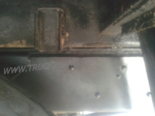 รถบรรทุก 10 ล้อพื้นเรียบท้ายลาด ISUZU รุ่น JCM เครื่อง 6 สูบ