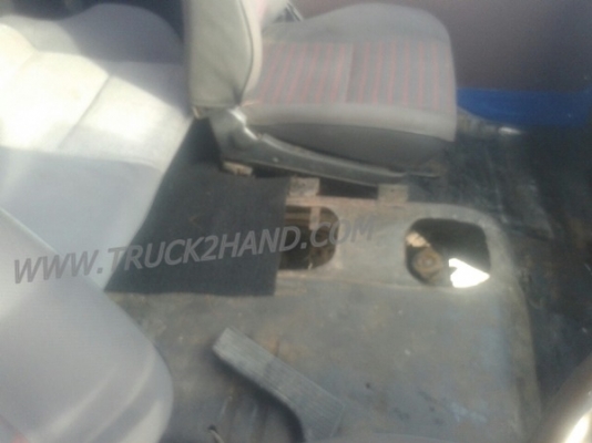 รถบรรทุก 10 ล้อพื้นเรียบท้ายลาด ISUZU รุ่น JCM เครื่อง 6 สูบ