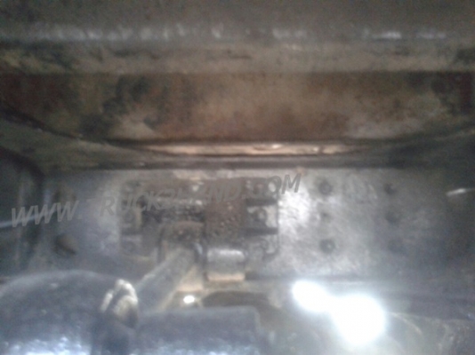 รถบรรทุก 10 ล้อพื้นเรียบท้ายลาด ISUZU รุ่น JCM เครื่อง 6 สูบ