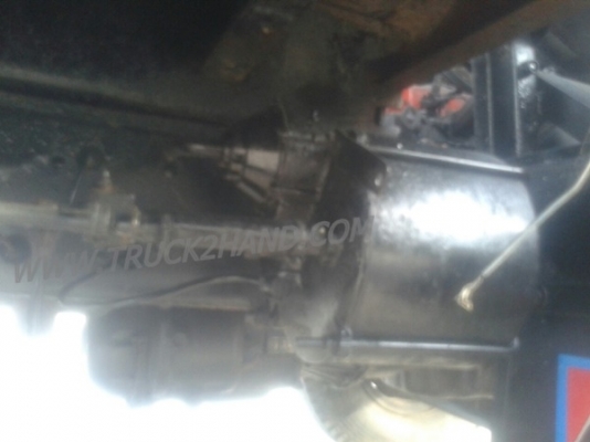 รถบรรทุก 10 ล้อพื้นเรียบท้ายลาด ISUZU รุ่น JCM เครื่อง 6 สูบ