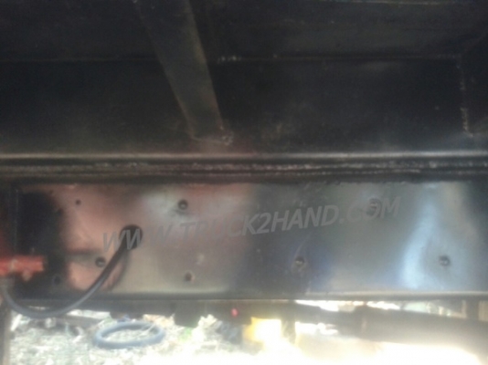 รถบรรทุก 10 ล้อพื้นเรียบท้ายลาด ISUZU รุ่น JCM เครื่อง 6 สูบ