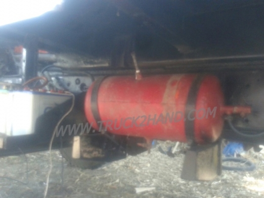 รถบรรทุก 10 ล้อพื้นเรียบท้ายลาด ISUZU รุ่น JCM เครื่อง 6 สูบ