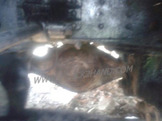 รถบรรทุก 10 ล้อพื้นเรียบท้ายลาด ISUZU รุ่น JCM เครื่อง 6 สูบ