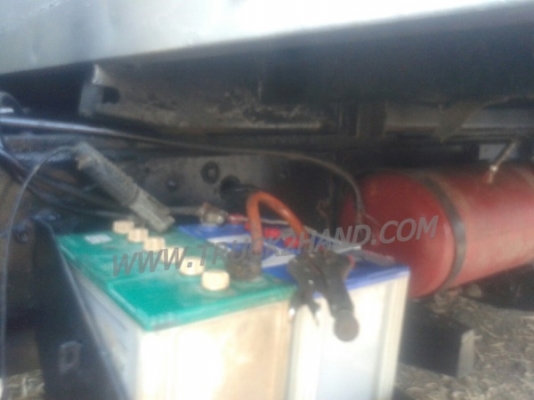 รถบรรทุก 10 ล้อพื้นเรียบท้ายลาด ISUZU รุ่น JCM เครื่อง 6 สูบ