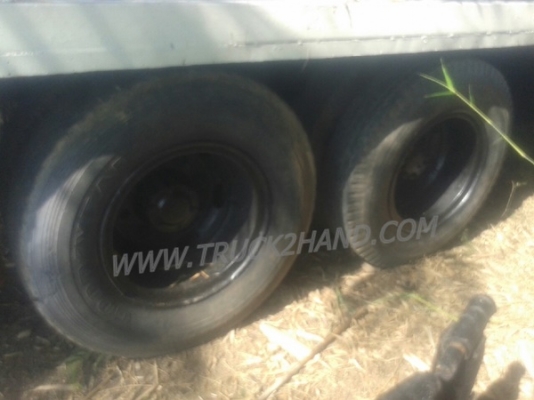 รถบรรทุก 10 ล้อพื้นเรียบท้ายลาด ISUZU รุ่น JCM เครื่อง 6 สูบ