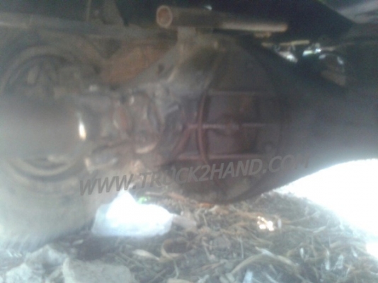 รถบรรทุก 10 ล้อพื้นเรียบท้ายลาด ISUZU รุ่น JCM เครื่อง 6 สูบ