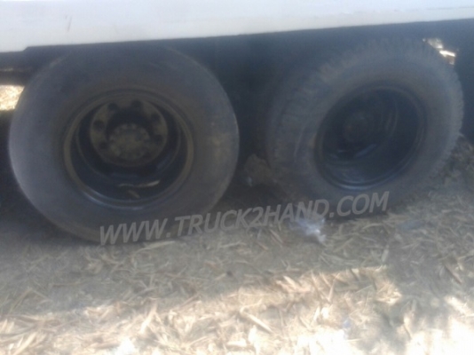 รถบรรทุก 10 ล้อพื้นเรียบท้ายลาด ISUZU รุ่น JCM เครื่อง 6 สูบ