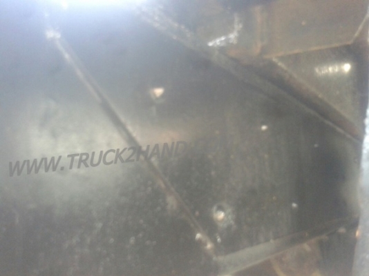 รถบรรทุก 10 ล้อพื้นเรียบท้ายลาด ISUZU รุ่น JCM เครื่อง 6 สูบ