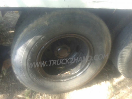 รถบรรทุก 10 ล้อพื้นเรียบท้ายลาด ISUZU รุ่น JCM เครื่อง 6 สูบ