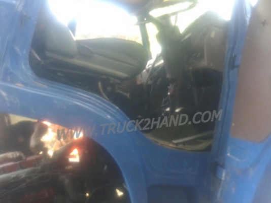 รถบรรทุก 10 ล้อพื้นเรียบท้ายลาด ISUZU รุ่น JCM เครื่อง 6 สูบ