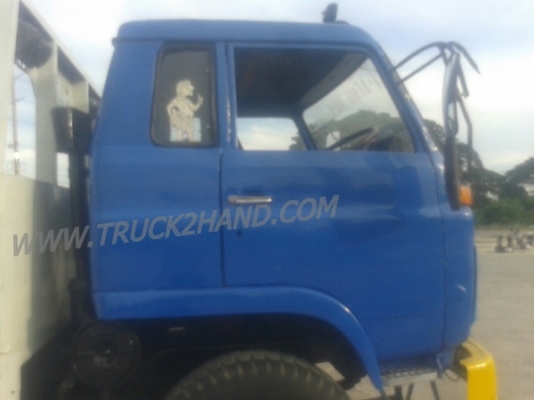 รถบรรทุก 10 ล้อพื้นเรียบท้ายลาด ISUZU รุ่น JCM เครื่อง 6 สูบ