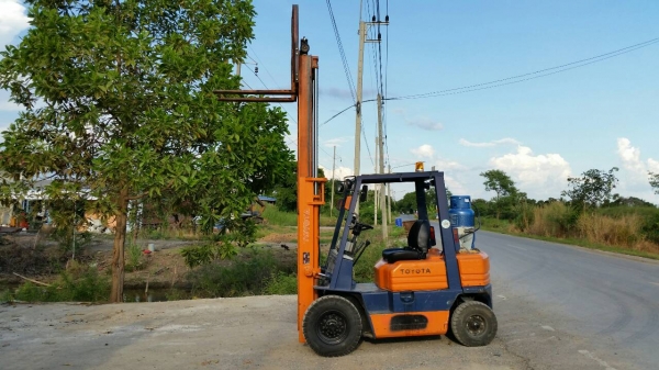 ขายด่วนรถยก TOYOTA 5FGยก2.0ตันเสาสูง3เมตรรถนอกนำเข้ายังไม่เคยใช้งานในเมืองไทย ขายด่วนรถยก TOYOTA 5FGยก2.0ตันเสาสูง3เมตรรถนอกนำเข้ายังไม่เคยใช้งานในเมืองไทย