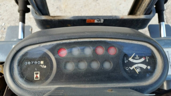 ขายด่วนรถยก TOYOTA 6FGยก1.5ตันเสาสูง3เมตรยางตันใหม่หน้าหลังรถนอกนำเข้ายังไม่เคยใช้งานในเมืองไทยเลยรุ่นใหม่สุดๆขายถูกๆๆ