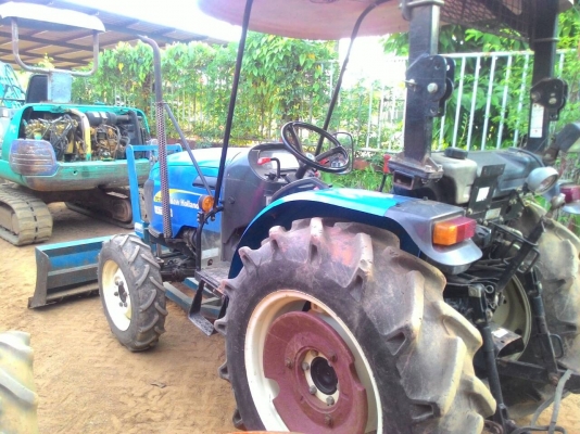 New Holland Tc38R แถมดันหน้า ทะเบียนพร้อมโอน ราคา 275,000 New Holland Tc38R แถมดันหน้า ทะเบียนพร้อมโอน ราคา 275,000