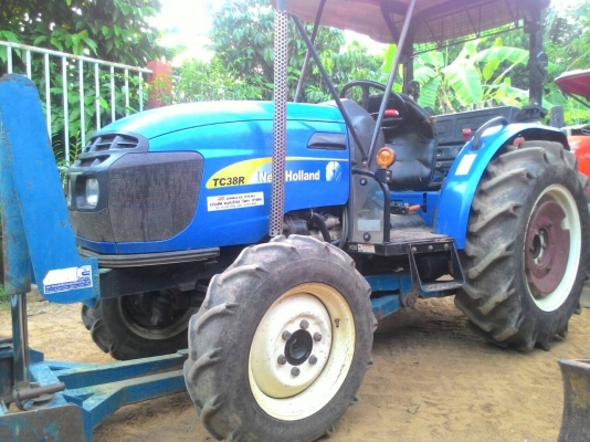 New Holland Tc38R แถมดันหน้า ทะเบียนพร้อมโอน ราคา 275,000