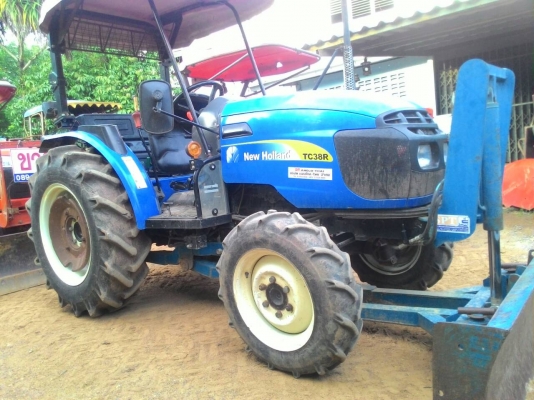 New Holland Tc38R แถมดันหน้า ทะเบียนพร้อมโอน ราคา 275,000