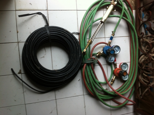 ขาย เครื่องเชื่อมด่วนถูกๆยังไหม่ๆอยู่เลย