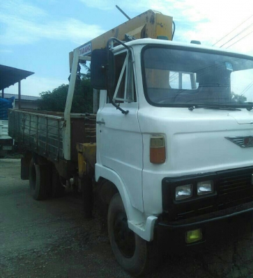 หกล้อ HINO 117เครน 3 ตัด สภาพพร้อมใชั้ ช่วงยาว 5ม ทะเบียนพร้อม