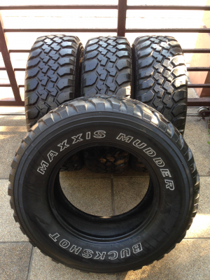 ยาง Mud Maxxis 245 75 16 ดอกสวย พร้อมใช้งาน ราคาไม่แพง