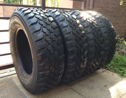 ยาง Mud Maxxis 245 75 16 ดอกสวย พร้อมใช้งาน ราคาไม่แพง