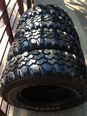 ยาง Mud Maxxis 245 75 16 ดอกสวย พร้อมใช้งาน ราคาไม่แพง