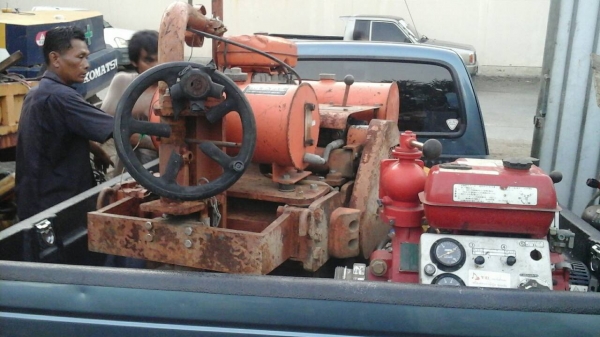 ถึงจะมืดค่ำแค่ไหน tractor-backhoe ก็จัดส่งให้ลูกค้าครับ ทั้งหมดนี้ไปชลบุรีคับ ถึงจะมืดค่ำแค่ไหน tractor-backhoe ก็จัดส่งให้ลูกค้าครับ ทั้งหมดนี้ไปชลบุรีคับ