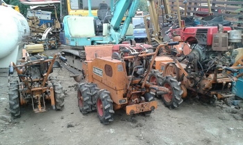 เข้ามาเลือกสรรกันนะครับมาอีก 3 ตัว รถขุดร่อง วางท่อประปา วางสายไฟ มีทั้ง เบนซิน และดีเซล พร้อมใช้งานครับ เข้ามาเลือกสรรกันนะครับมาอีก 3 ตัว รถขุดร่อง วางท่อประปา วางสายไฟ มีทั้ง เบนซิน และดีเซล พร้อมใช้งานครับ