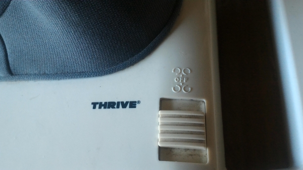 เครื่องนวด MASSEUR  PRO ทำงานเหมือนนิ้วมือคนบีบคล้าย นวดแขน ขา และลำตัวได้