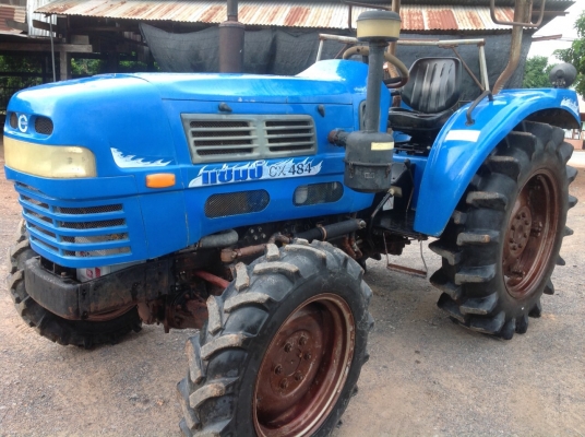 แทรกเตอร์แชมป์ 484 สภาพสวยเดิมๆทั้งคันตั้งแต่เจ้าของซื้อมาไม่เคยซ่อมเครื่อง เกียร์ เฟืองท้ายดีมากแถม โรตารี่ให้ด้วยครับ