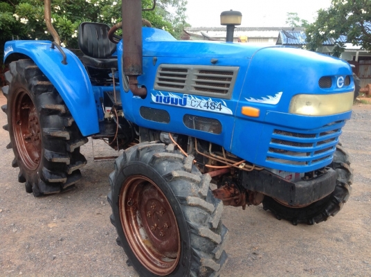 แทรกเตอร์แชมป์ 484 สภาพสวยเดิมๆทั้งคันตั้งแต่เจ้าของซื้อมาไม่เคยซ่อมเครื่อง เกียร์ เฟืองท้ายดีมากแถม โรตารี่ให้ด้วยครับ