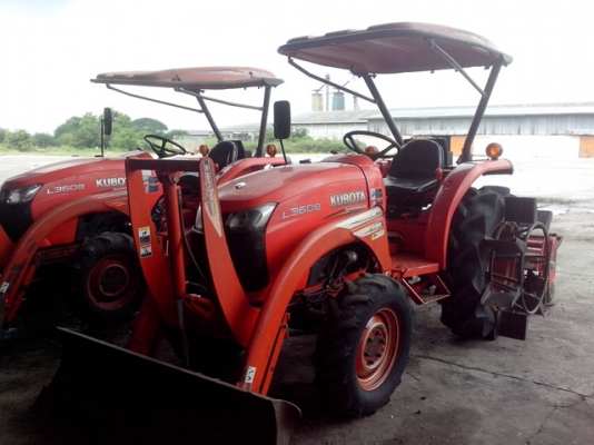 ขายรถไถ KUBOTA-L3208 ขายพร้อมกันสองกันนะ ขายรถไถ KUBOTA-L3208 ขายพร้อมกันสองกันนะ