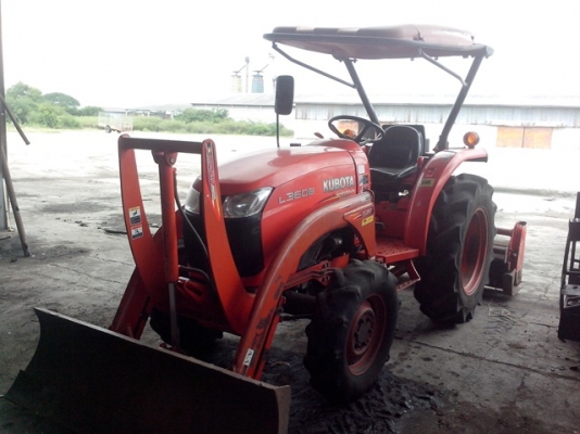 ขายรถไถ KUBOTA-L3208 ขายพร้อมกันสองกันนะ ขายรถไถ KUBOTA-L3208 ขายพร้อมกันสองกันนะ