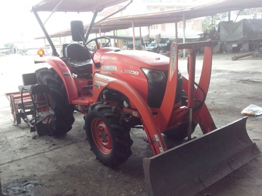 ขายรถไถ KUBOTA-L3208 ขายพร้อมกันสองกันนะ ขายรถไถ KUBOTA-L3208 ขายพร้อมกันสองกันนะ