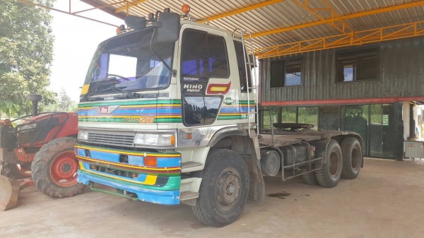 ขายหัวลาก HINO FM2KF เครื่อง K13D 260 แรงม้า เกียร์ Easton ช่วงล่างแน่น ยางเต็ม ทะเบียนพร้อมโอน