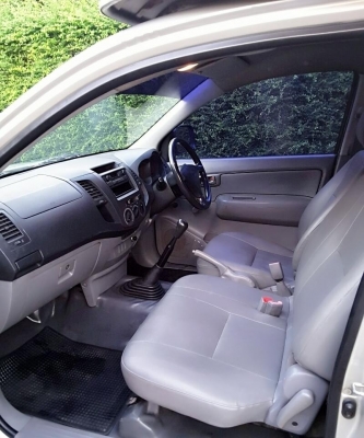 .....ขาย TOYOTA วีโก้ ดีเซล2.5TURBO ปี2006 พร้อมหลังคา วิ่งน้อยมาก...... .....ขาย TOYOTA วีโก้ ดีเซล2.5TURBO ปี2006 พร้อมหลังคา วิ่งน้อยมาก......