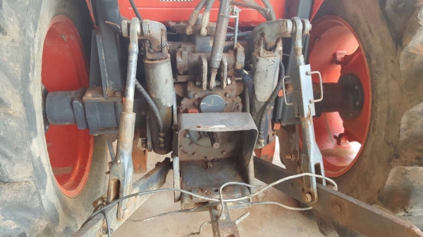 ขายรถไถ KUBOTA M9540 ปี 54 เอกสารเล่มทะเบียนครบ รถใช้งานอยู่ประจำ อุปกรณ์มีผานดันหน้า และผาน 4 ขายรถไถ KUBOTA M9540 ปี 54 เอกสารเล่มทะเบียนครบ รถใช้งานอยู่ประจำ อุปกรณ์มีผานดันหน้า และผาน 4