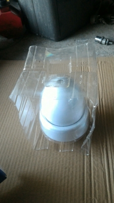 เครื่องช่วยทำให้หลับง่ายขึ้น มีแสงส่องอ่อนๆขึ้นฝ้าดาน และเครื่องจะดับเองเมื่อถึงเวลา