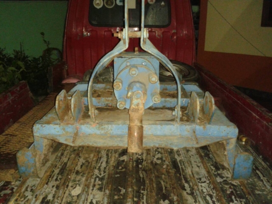 คูโบต้า20แรงพร้อมใบมีดและเครื่องตัดหญ้า