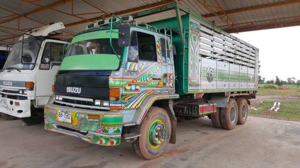 ขาย 10 ล้อดั้ม ISUZU คัสซี FVZ32MZP เครื่อง 6BG1 เทอร์โบอินเตอร์ 230 แรงม้า เกียร์ Easton ช่วงล่าง FUSO มีระบบลากพ่วง ทะเบียนพร้อมโอนครับ