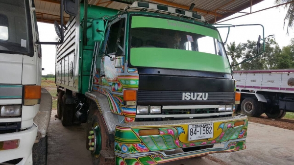 ขาย 10 ล้อดั้ม ISUZU คัสซี FVZ32MZP เครื่อง 6BG1 เทอร์โบอินเตอร์ 230 แรงม้า เกียร์ Easton ช่วงล่าง FUSO มีระบบลากพ่วง ทะเบียนพร้อมโอนครับ ขาย 10 ล้อดั้ม ISUZU คัสซี FVZ32MZP เครื่อง 6BG1 เทอร์โบอินเตอร์ 230 แรงม้า เกียร์ Easton ช่วงล่าง FUSO มีระบบลากพ่วง ทะเบียนพร้อมโอนครับ