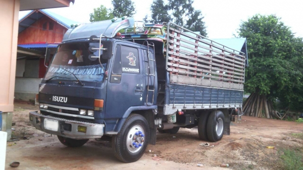 6ล้อใหญ่ ISUZU ROCKY FSR-195 ห้างแท้ ยาว5.30ม. **ขาย ISUZU ROCKY FSR-195 6ล้อใหญ่ ห้างแท้ สภาพดี พร้อมใช้ ราคาเบา ISUZU FSR11H 6BD1-Turbo 195HP ห้างแท้ ปี34 เครื่องเดิมครอบโบ แน่น แรง แห้งดี ครับ เกียร์เดิม เข้าง่าย ไม่มีหลุด ช่วงล่า 6ล้อใหญ่ ISUZU ROCKY FSR-195 ห้างแท้ ยาว5.30ม. **ขาย ISUZU ROCKY FSR-195 6ล้อใหญ่ ห้างแท้ สภาพดี พร้อมใช้ ราคาเบา ISUZU FSR11H 6BD1-Turbo 195HP ห้างแท้ ปี34 เครื่องเดิมครอบโบ แน่น แรง แห้งดี ครับ เกียร์เดิม เข้าง่าย ไม่มีหลุด ช่วงล่า