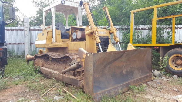 ขายแทรคเตอร์ LIEBHERR PR722 สภาพสวยเต็มทุกอย่าง ใช้งานน้อยแค่ 1,000 กว่า ชม. ช่วงล่างเต็ม เครื่องดีแน่นมากๆ ปั้มดี เอกสารชุดประมูล ราคาต่อรองได้ครับ