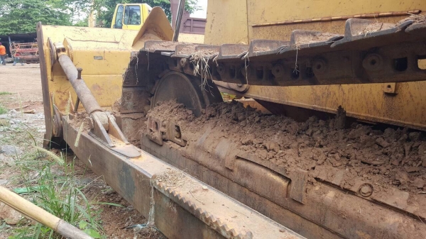 ขายแทรคเตอร์ LIEBHERR PR722 สภาพสวยเต็มทุกอย่าง ใช้งานน้อยแค่ 1,000 กว่า ชม. ช่วงล่างเต็ม เครื่องดีแน่นมากๆ ปั้มดี เอกสารชุดประมูล ราคาต่อรองได้ครับ ขายแทรคเตอร์ LIEBHERR PR722 สภาพสวยเต็มทุกอย่าง ใช้งานน้อยแค่ 1,000 กว่า ชม. ช่วงล่างเต็ม เครื่องดีแน่นมากๆ ปั้มดี เอกสารชุดประมูล ราคาต่อรองได้ครับ