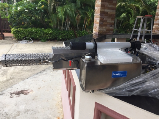 เครื่องพ่นยุง