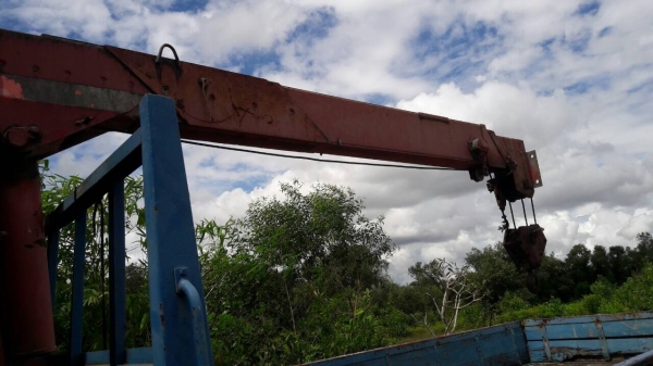 6ล้อติดเครน3ตัน...MITSUBICHI CANTER 110 แรง...(รถประมูลกรมตำรวจ มีเอกสารขึ้นเล่มทะเบียน)