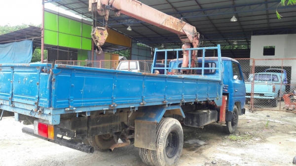 6ล้อติดเครน3ตัน...MITSUBICHI CANTER 110 แรง...(รถประมูลกรมตำรวจ มีเอกสารขึ้นเล่มทะเบียน)