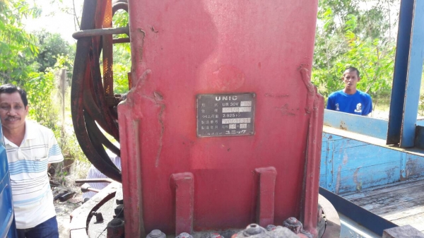 6ล้อติดเครน3ตัน...MITSUBICHI CANTER 110 แรง...(รถประมูลกรมตำรวจ มีเอกสารขึ้นเล่มทะเบียน)