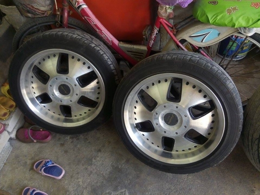 แม็ก17วีไอพีเจแปน 4 รู 100 และ 114 พร้อมยางดอกล้น แม็ก17วีไอพีเจแปน 4 รู 100 และ 114 พร้อมยางดอกล้น